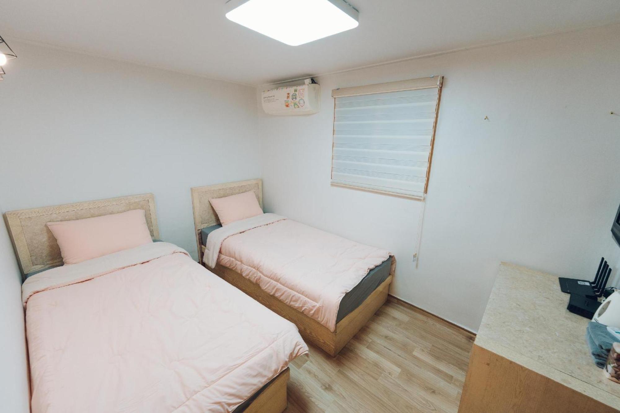 Hostel Ddm *